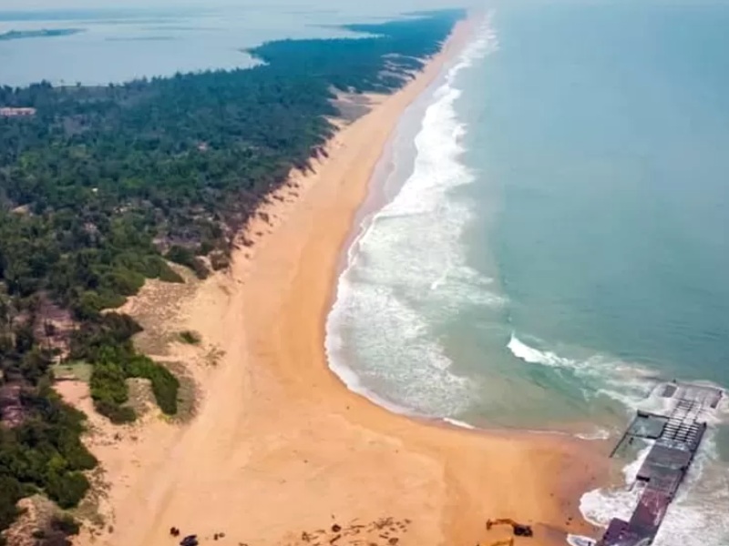 Rajhans Island Guide: Beaches, Dolphins & Odia Food in Satapada 