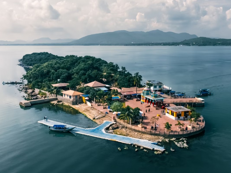 Kalijai Temple & Hotels Near Satapada Chilika Lake | Guide  