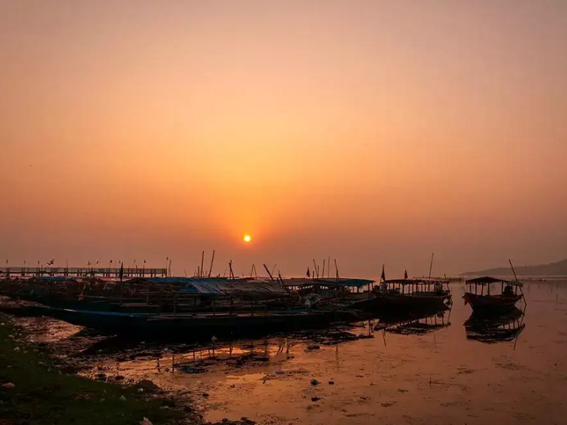 Odia Cheap Hotel near Satapada and Satapada Odia Cuisine Res